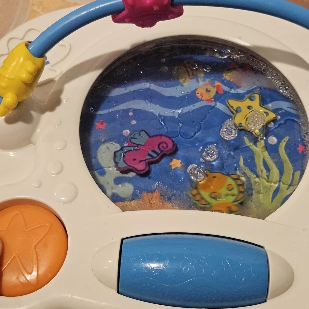 Vintage 2004 Fisher Price Ocean Wonders Aquarium Activity Toy Tested Works